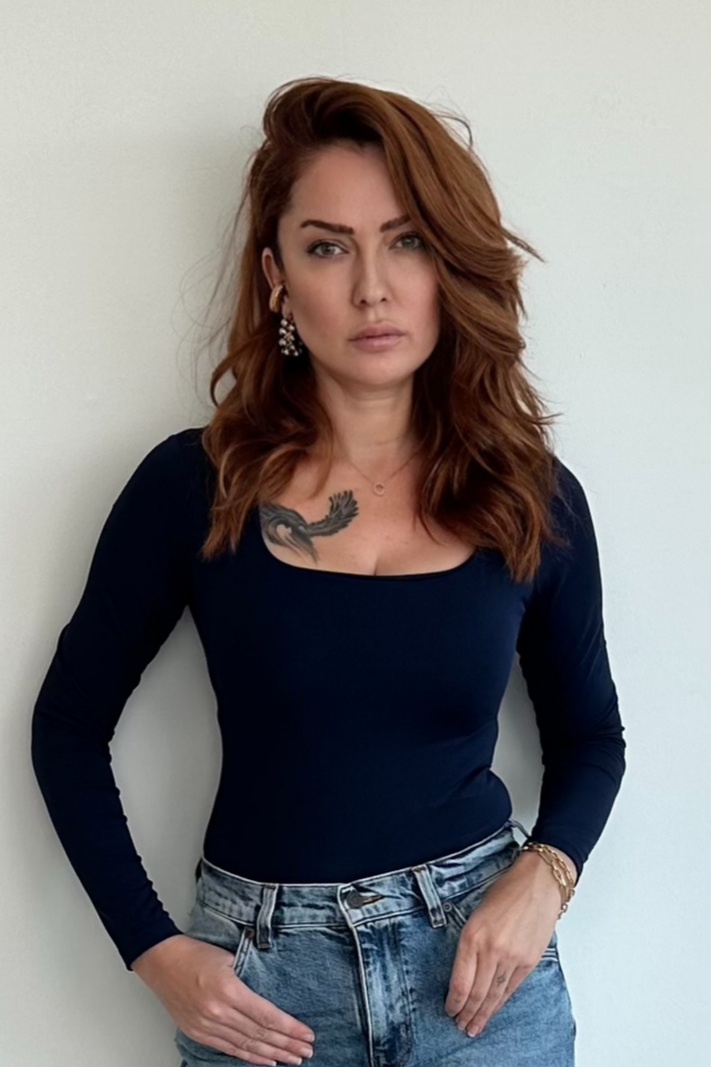 Lacivert Çıtçıtlı U Yaka Bluz