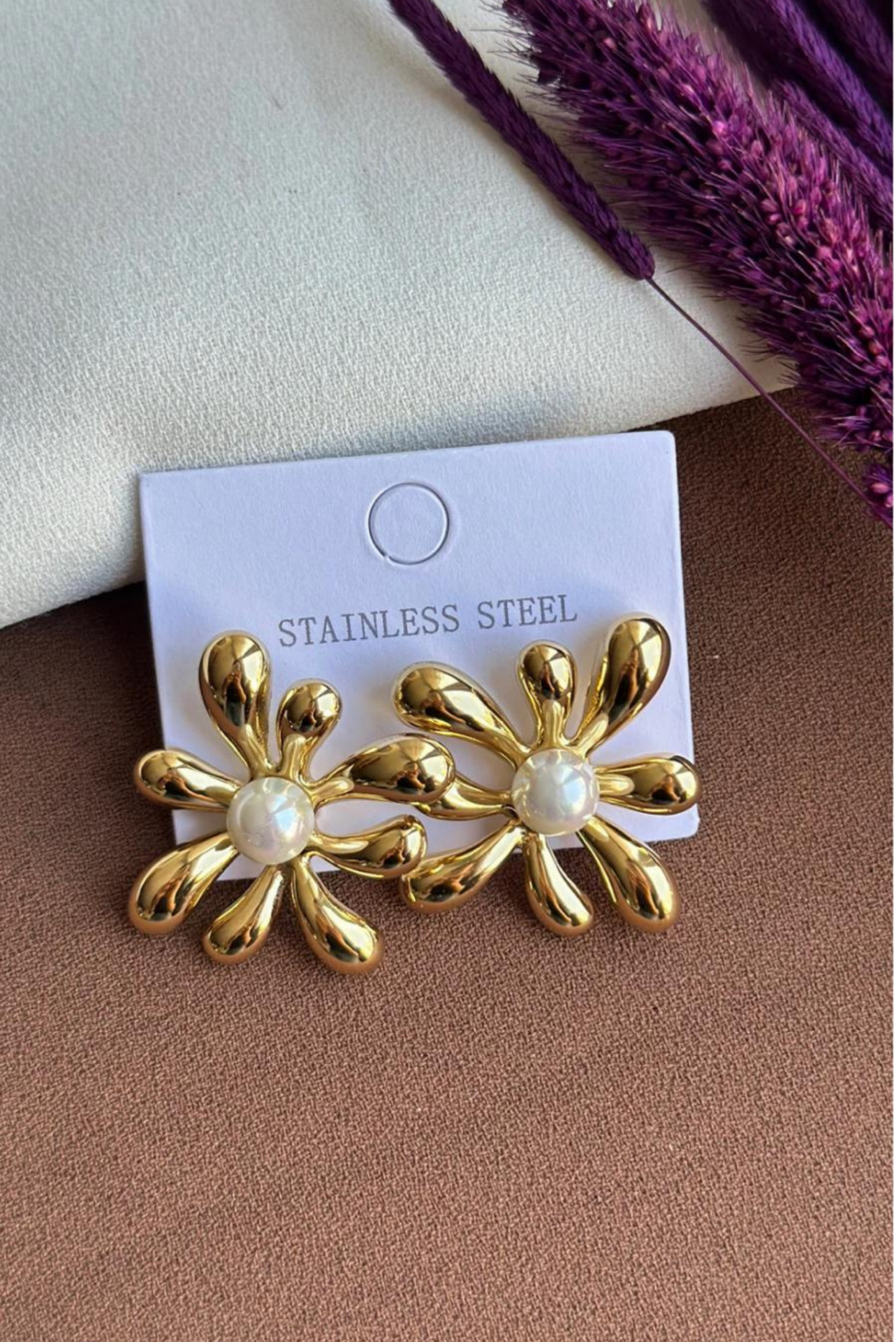 Çelik Çiçek Küpe