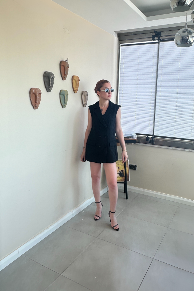 Siyah Keten Şort Etek & Yelek Takım