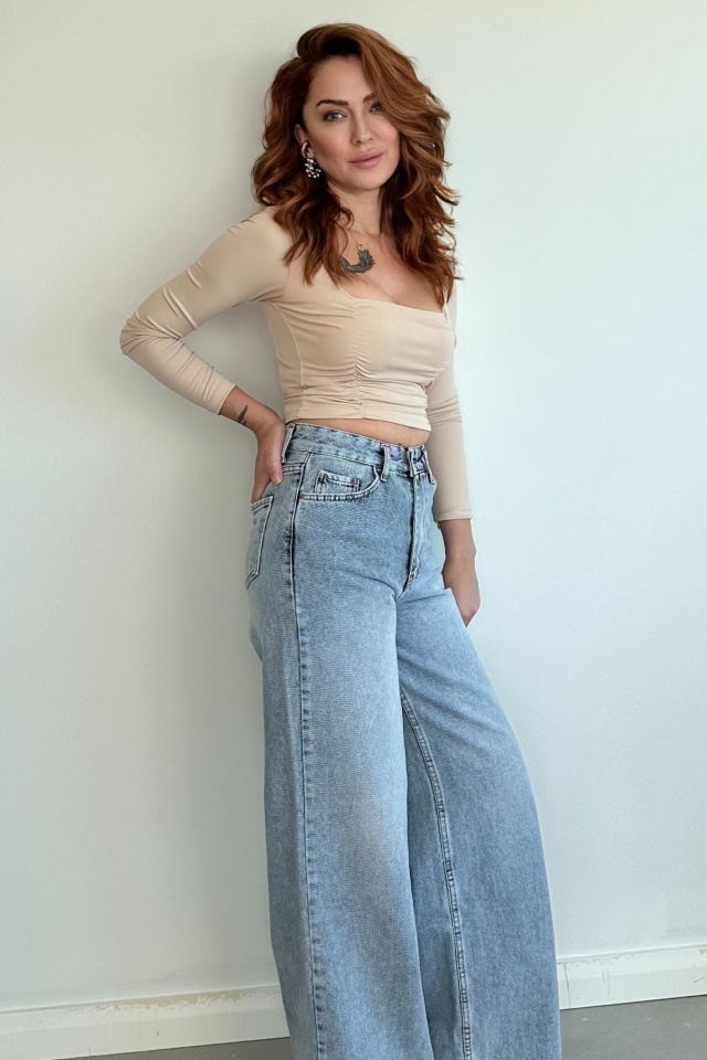 Bej Önü Büzgülü Bluz