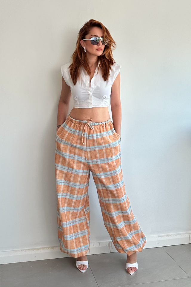 Paçası Lastikli Ekoseli Pantolon