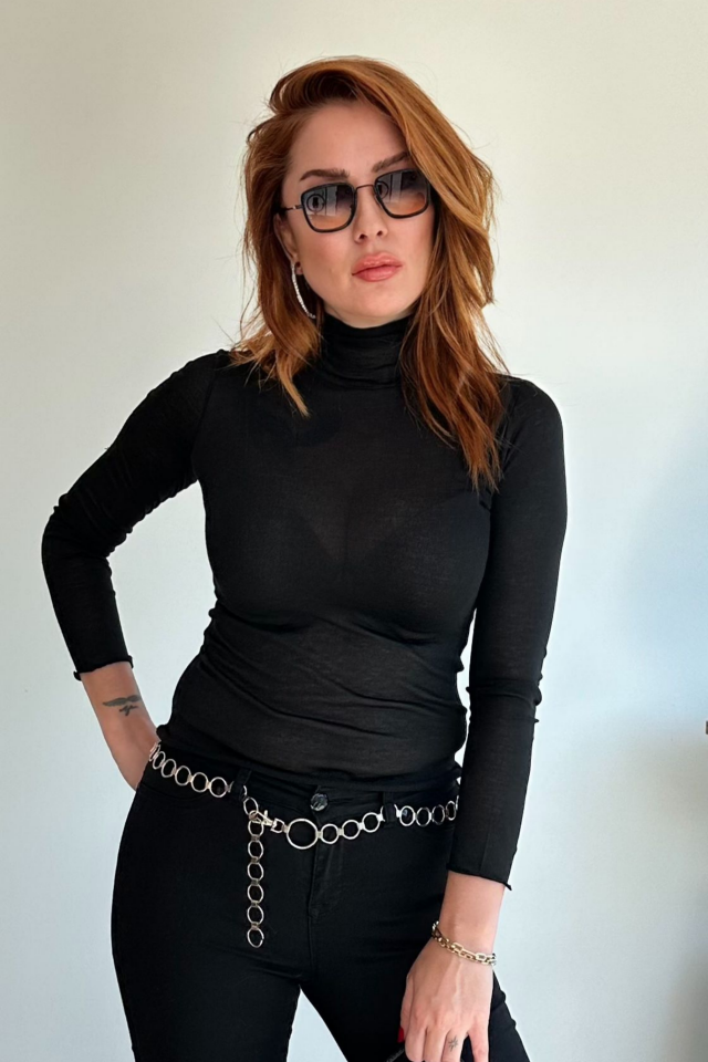 Dik Yaka Siyah Transparan Bluz