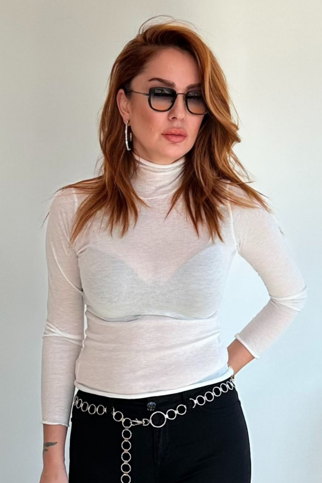 Dik Yaka Beyaz Transparan Bluz