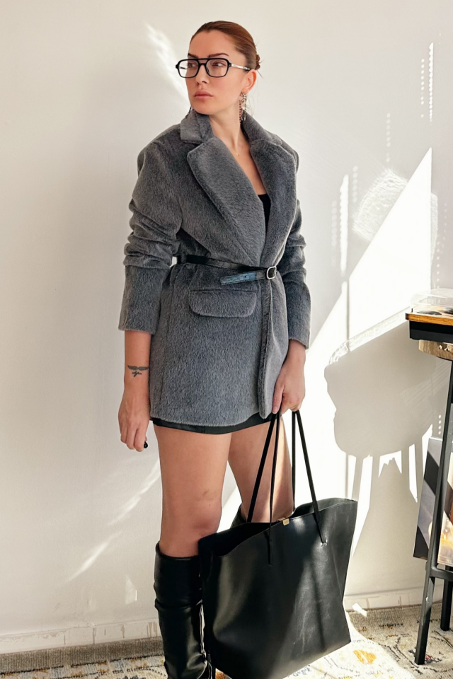 Kemerli Tüylü Blazer Ceket