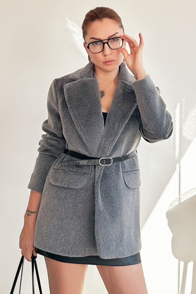 Kemerli Tüylü Blazer Ceket