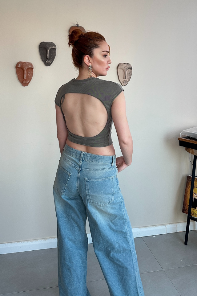 Sırt Detaylı Haki Crop