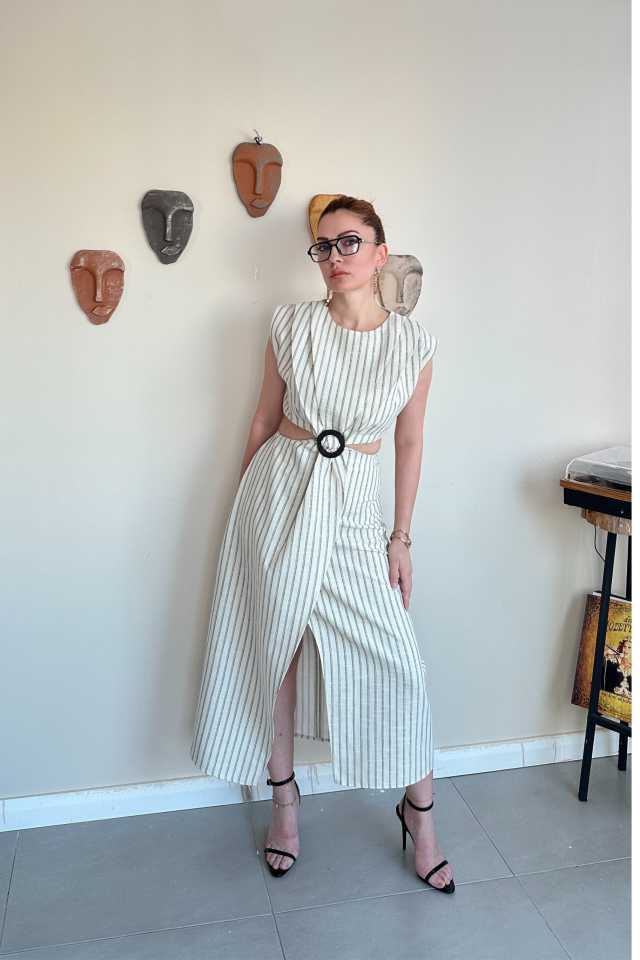 Toka Detaylı Çizgili Elbise