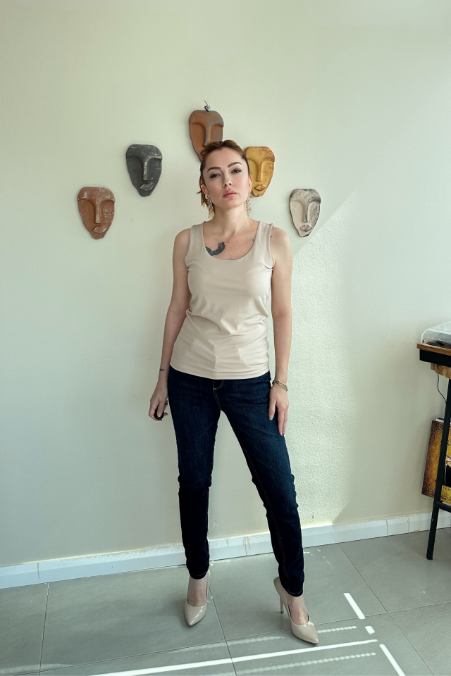 Bej Kalın Askılı  Bluz