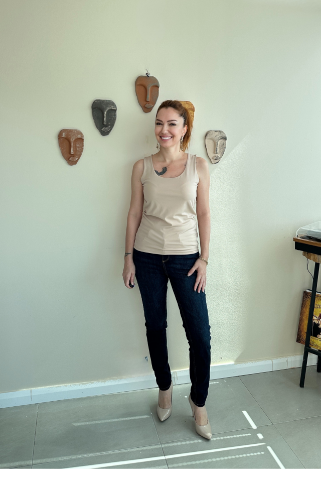 Bej Kalın Askılı  Bluz