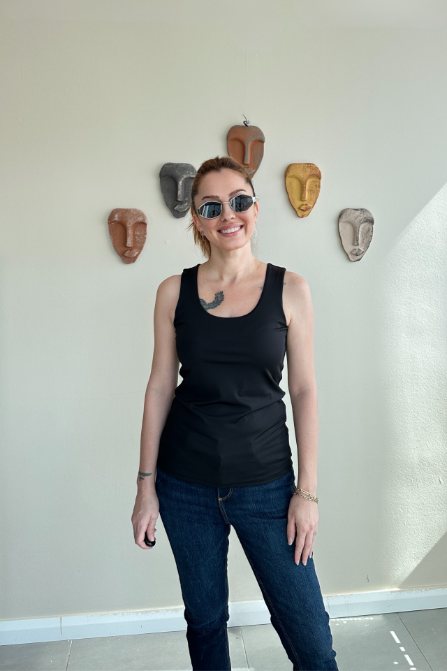 Siyah Kalın Askılı Bluz