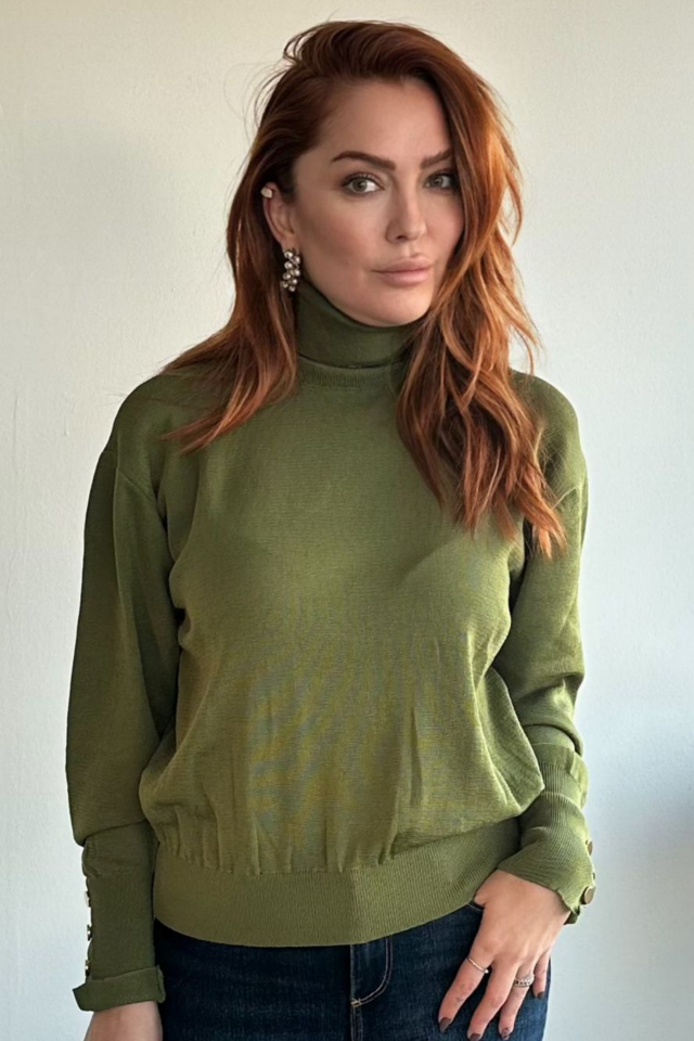 Yeşil Kol Düğme Detaylı Balıkçı Yaka  Kazak