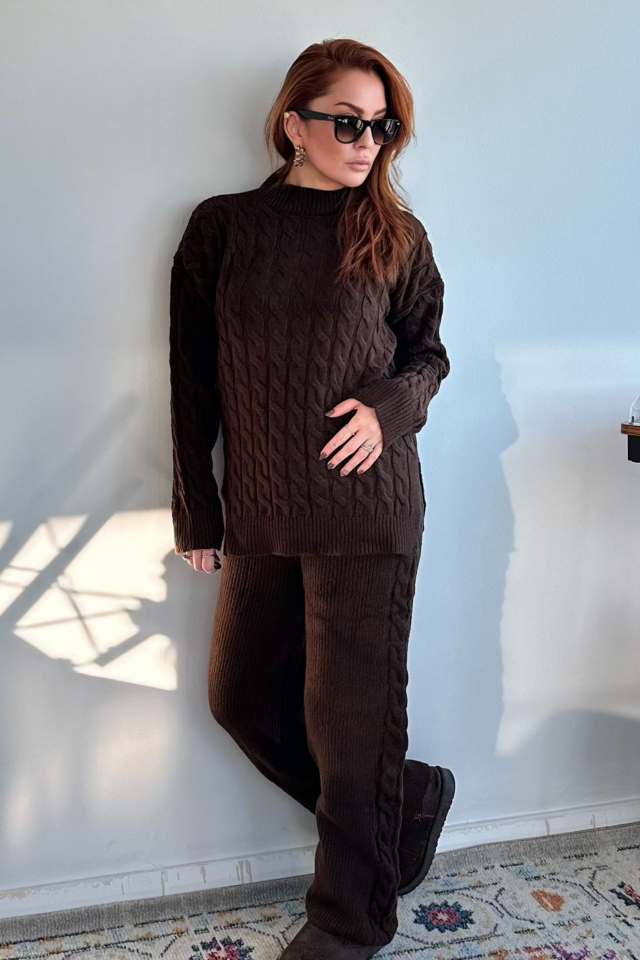 Kahverengi Saç Örgü Detaylı Triko Takım