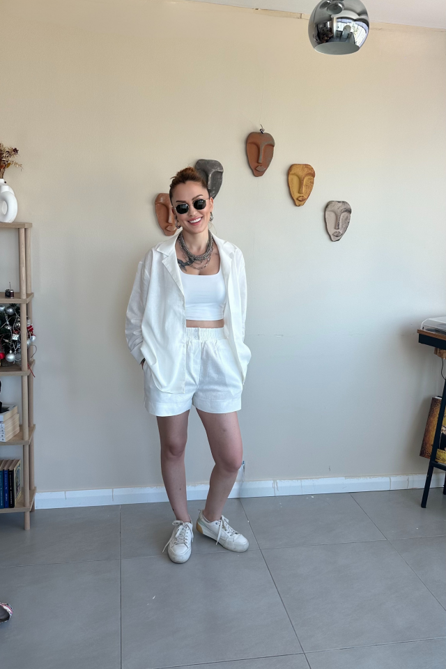 Beyaz Keten Şort Gömlek Takım