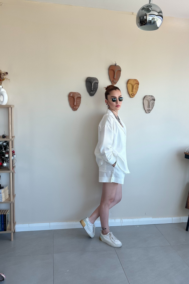 Beyaz Keten Şort Gömlek Takım