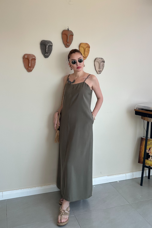 Kahverengi Askılı Elbise