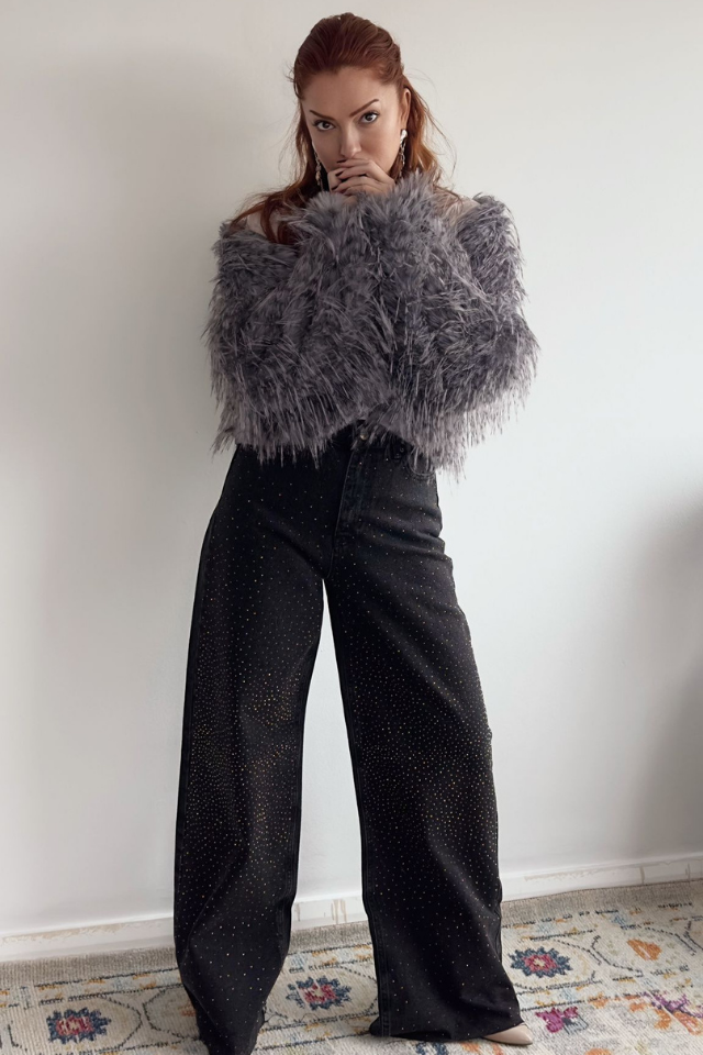 Siyah Kesik Paçalı Taşlı Jean Pantolon