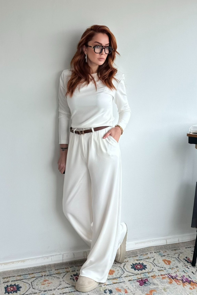 Krem Vatkalı Bluz Pantolon Takım