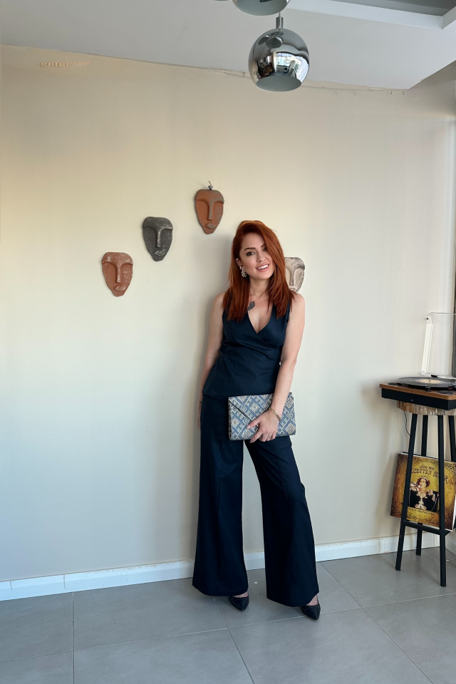 Lacivert Kruvaze Bağlamalı Keten Yelek Takım