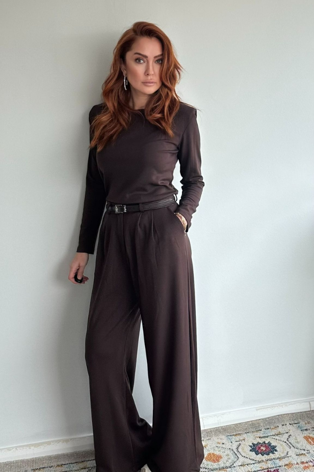 Kahverengi Vatkalı Bluz Pantolon Takım