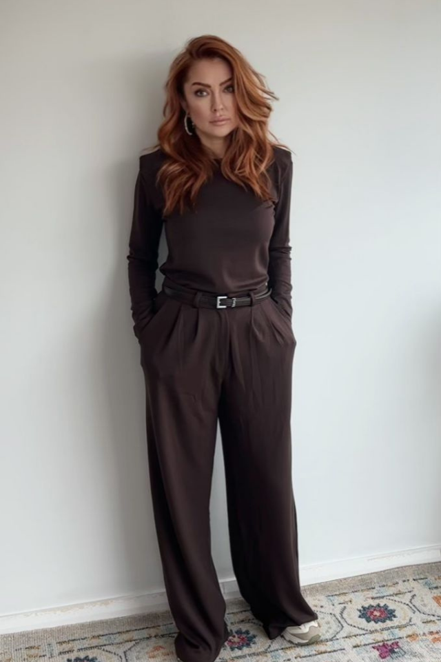Kahverengi Vatkalı Bluz Pantolon Takım