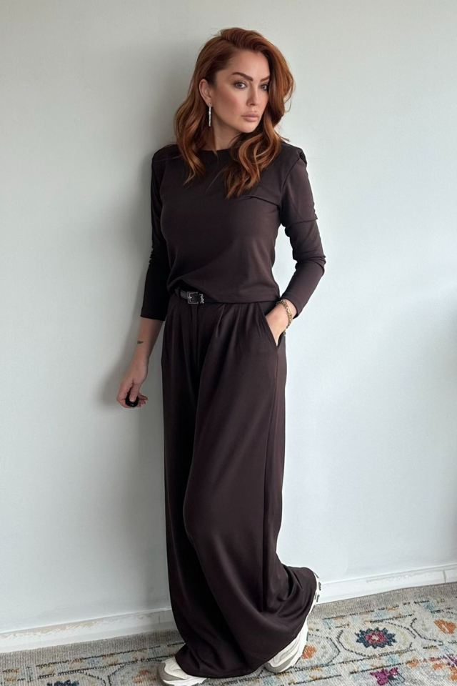 Kahverengi Vatkalı Bluz Pantolon Takım