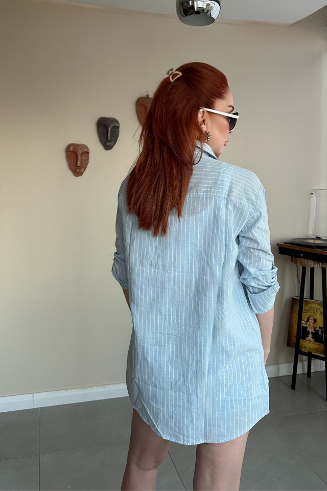 Açık Mavi Çizgili Gömlek