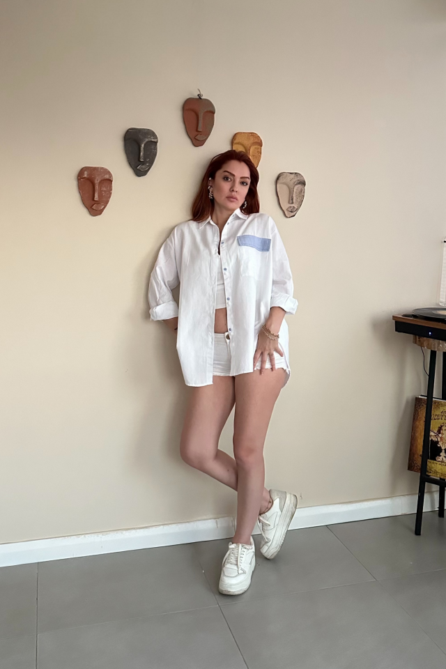 Mavi Cep Detaylı Gömlek