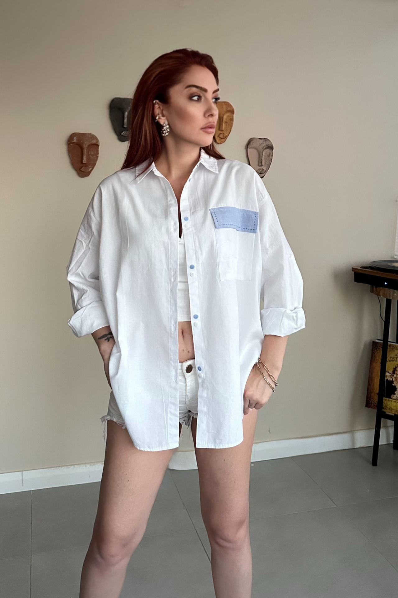 Mavi Cep Detaylı Gömlek