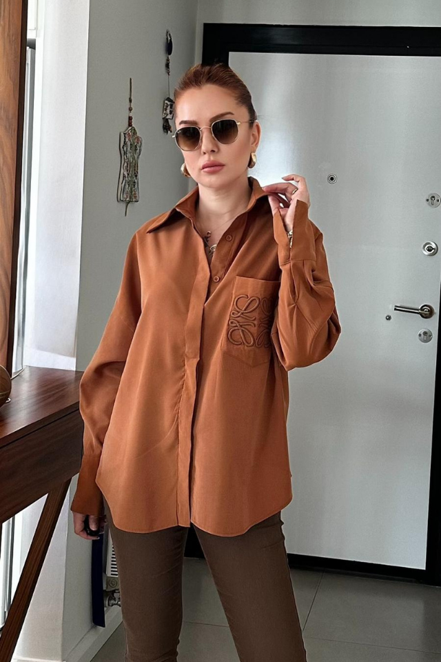 Taba Cep Nakışlı Gömlek