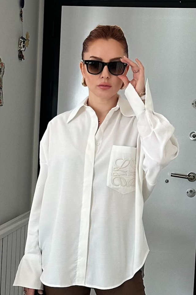 Ekru Cep Nakışlı Gömlek