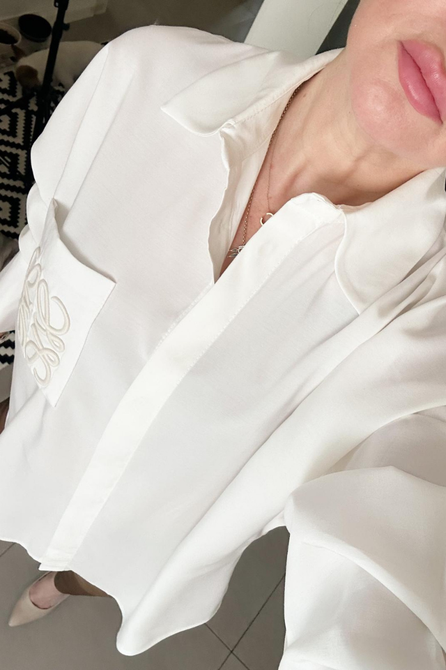 Ekru Cep Nakışlı Gömlek