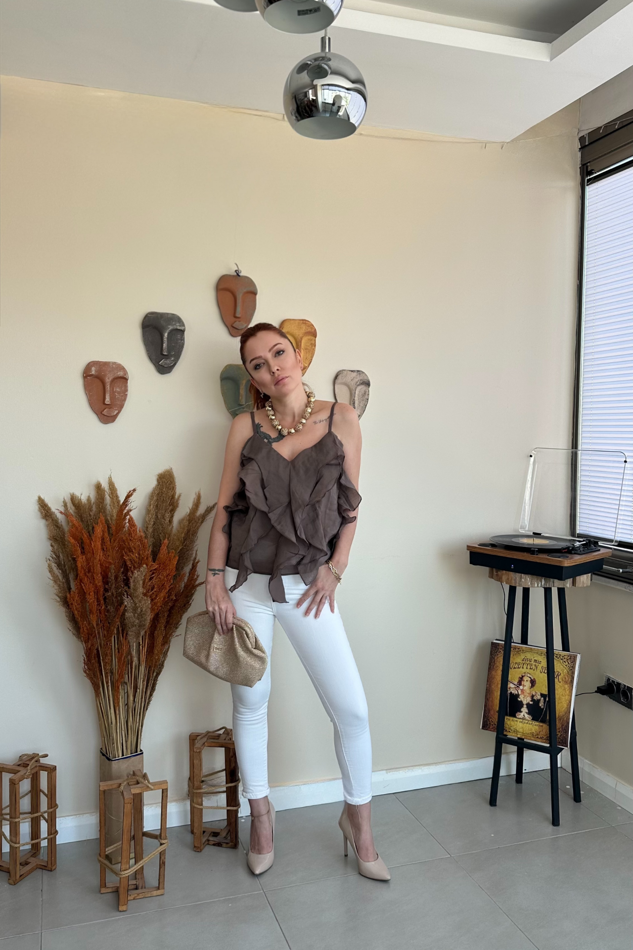 Kahverengi Fırfırlı Bluz