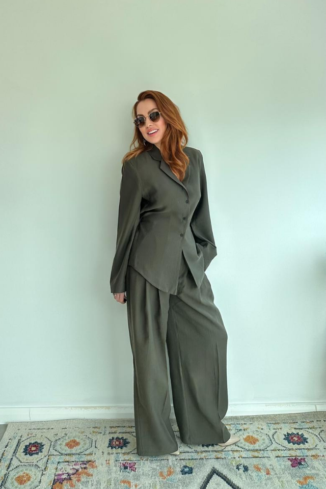 Haki Vatkalı Kuşaklı Ceket Takım