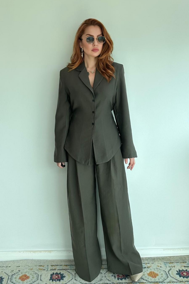 Haki Vatkalı Kuşaklı Ceket Takım