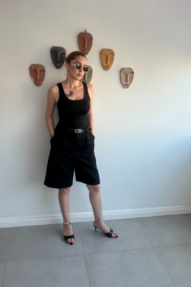 Siyah Bermuda şort