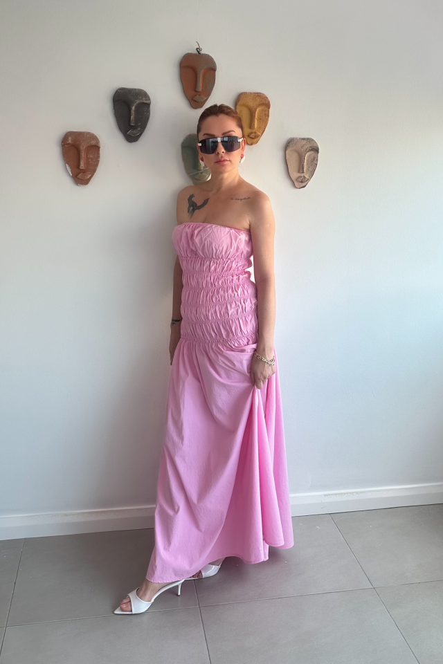Pembe Büzgülü Straplez Elbise