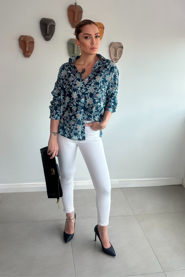 Çiçek Desenli Gömlek