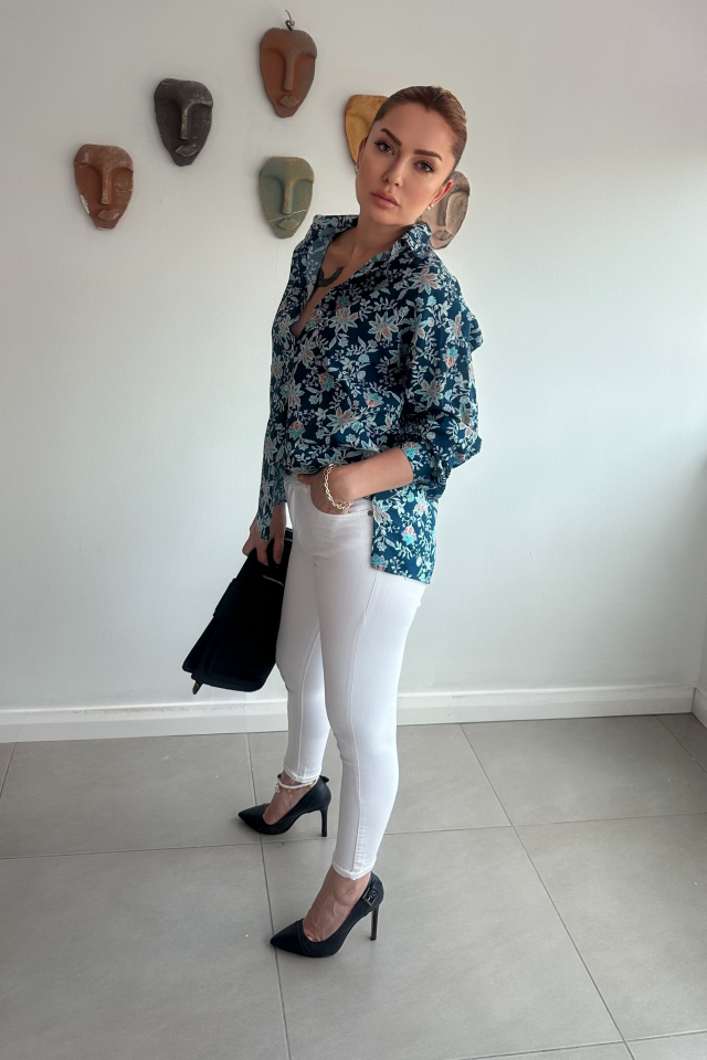 Çiçek Desenli Gömlek