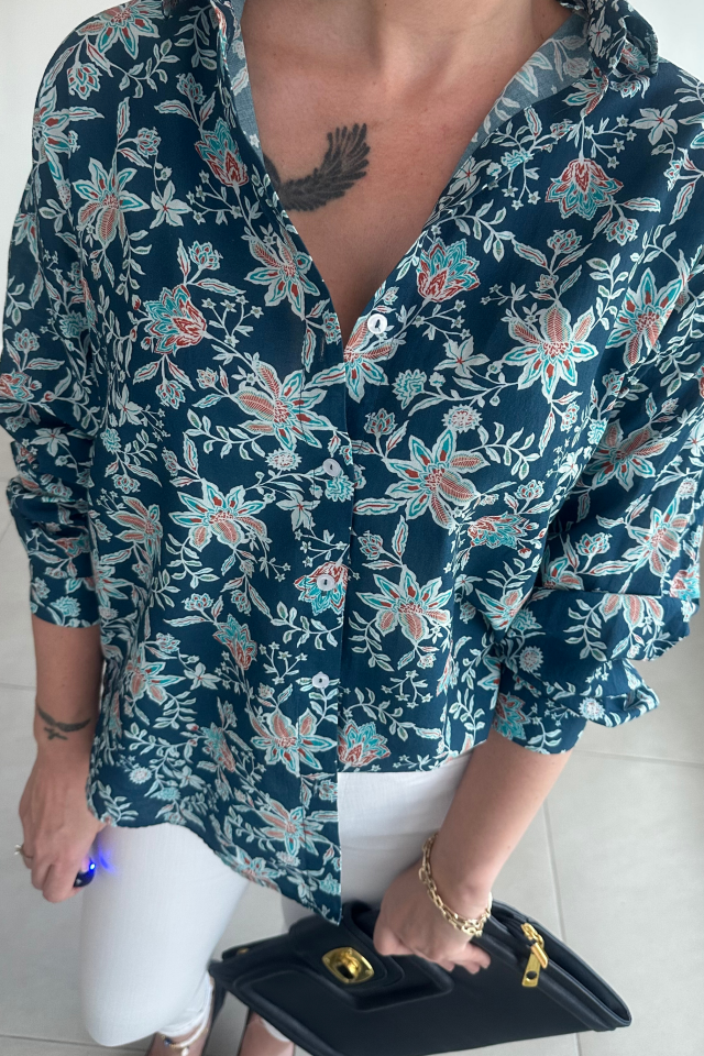 Çiçek Desenli Gömlek