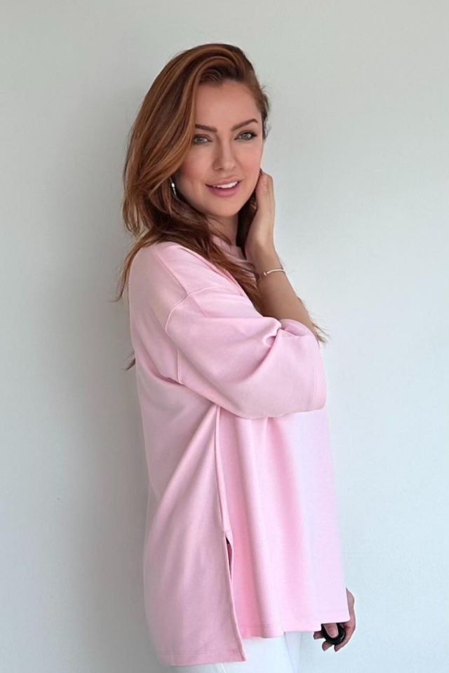 Pembe Yanları Yırtmaçlı Basic Tişört