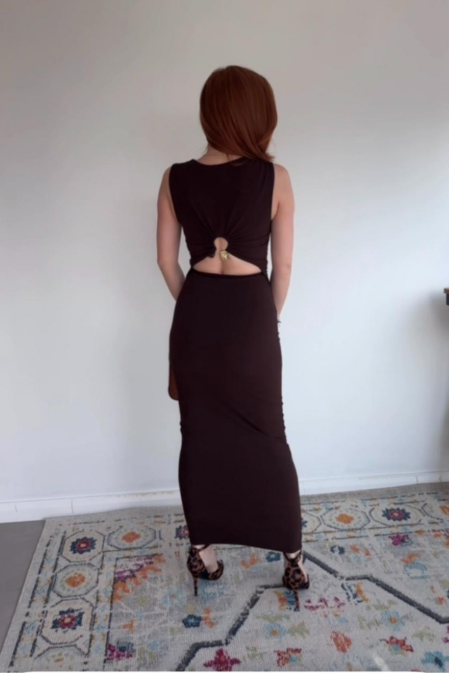 Arkası Tokalı Kahve Rengi Midi Elbise