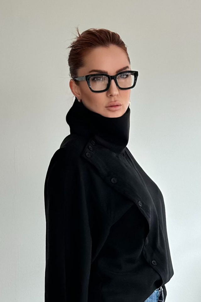 Siyah Asimetrik Gömlek