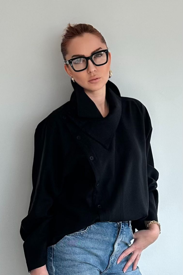 Siyah Asimetrik Gömlek