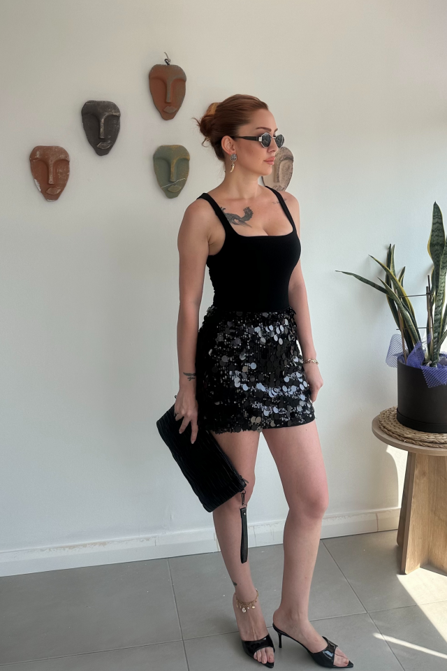 Siyah Pullu Mini Etek