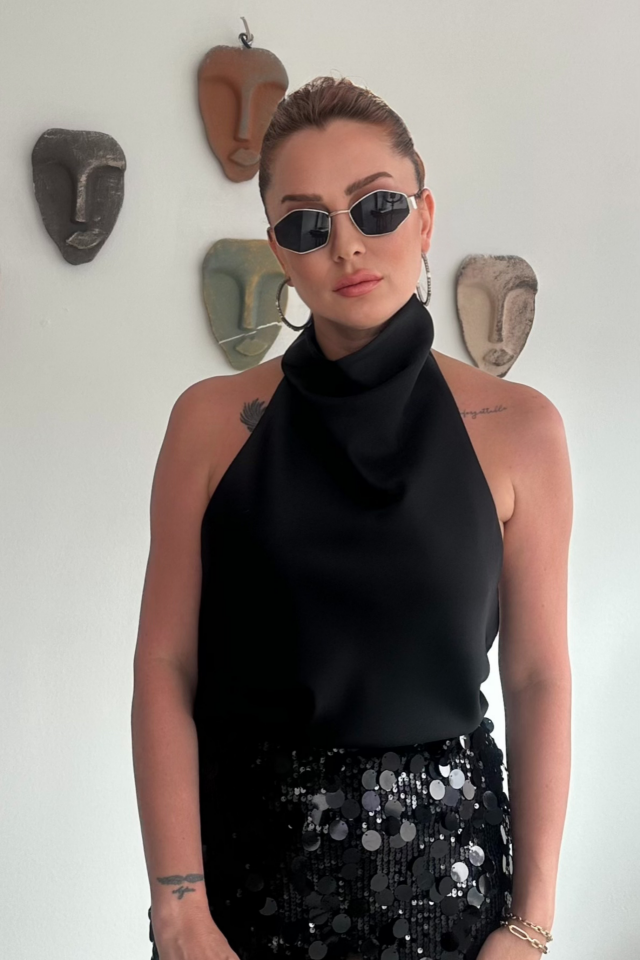 Siyah Halter Yaka Saten Bluz