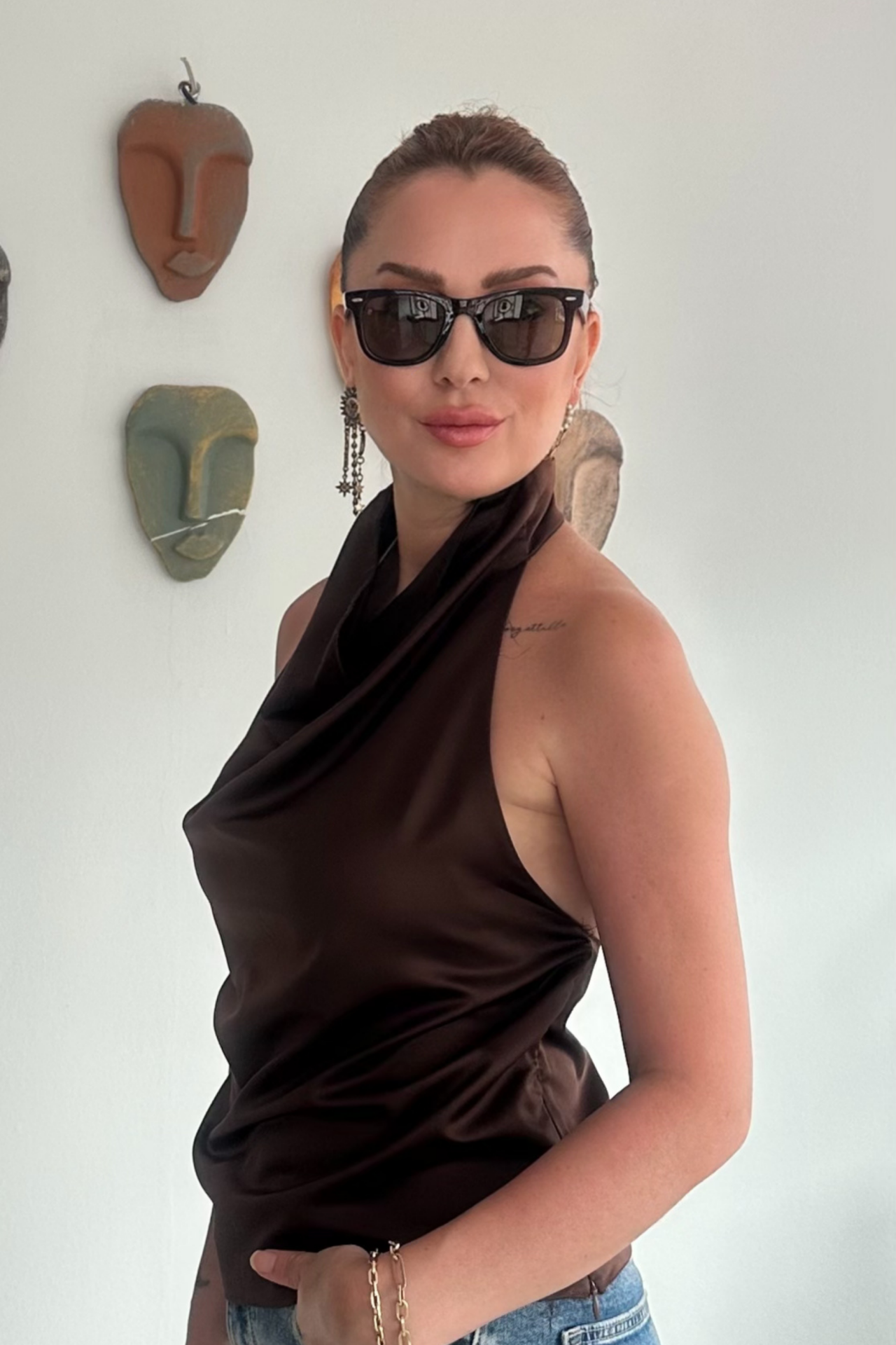 Kahve  Rengi Halter Yaka Saten Bluz
