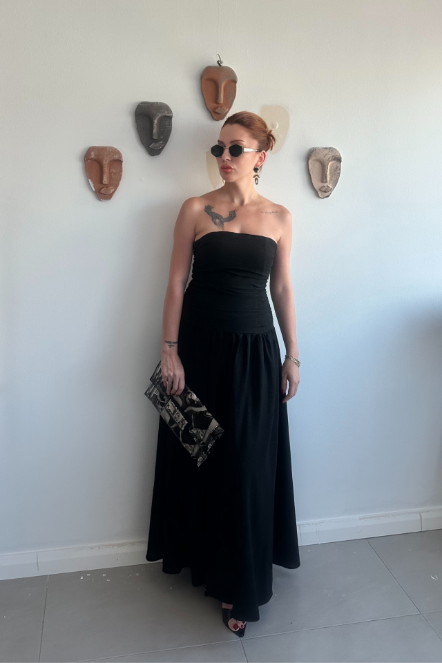 Siyah Büzgülü Straplez Elbise