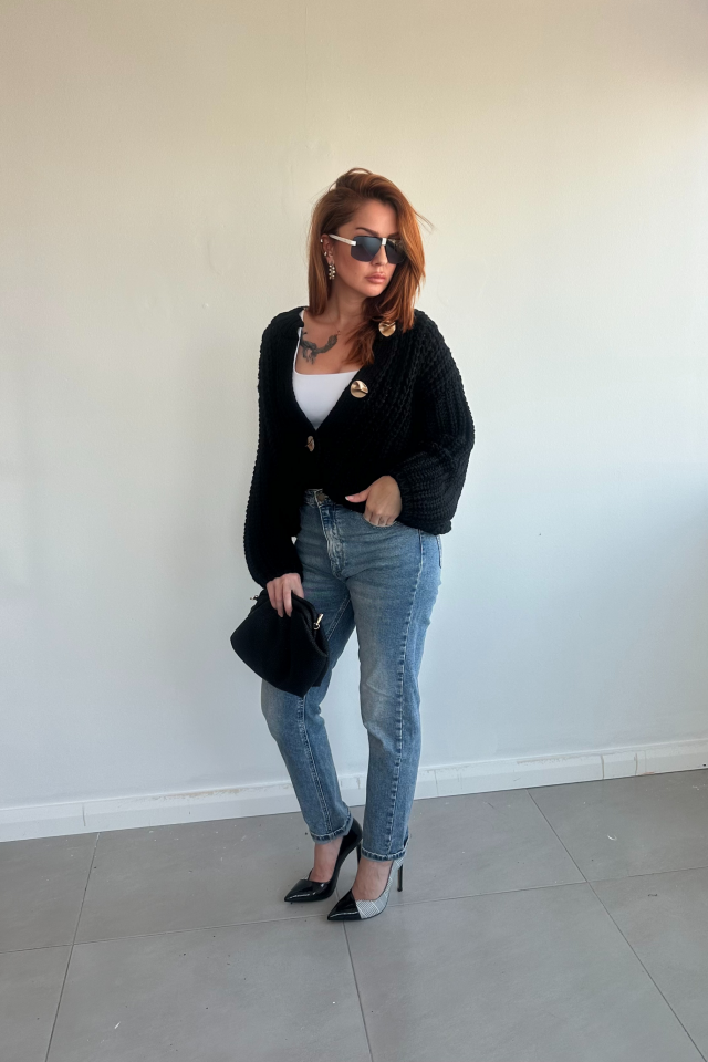 Gold Düğmeli Siyah Hırka