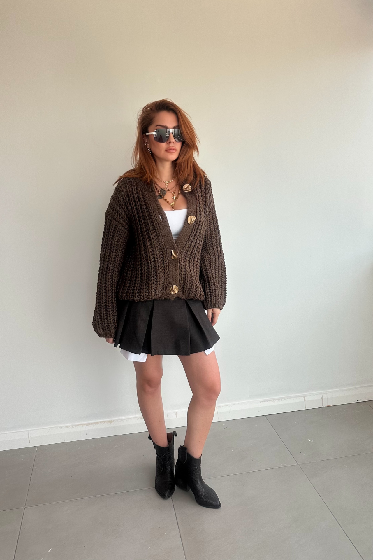 Gold Düğmeli Kahverengi Hırka