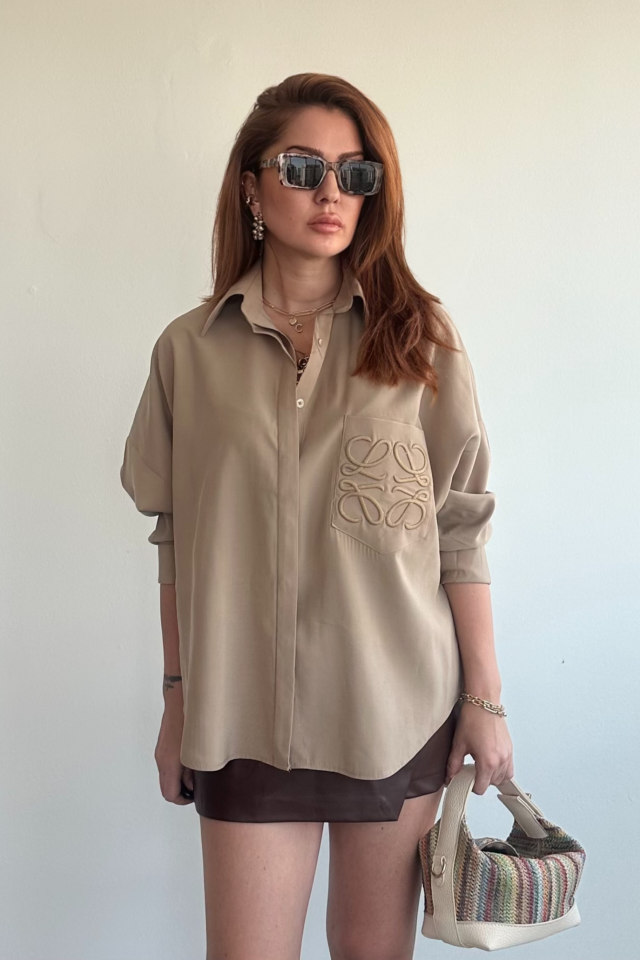 Bej Cep Nakışlı Gömlek